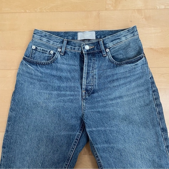 Everlane The 90s Cheeky Jeans Crop Straight Leg
Vintage Blue
Size 26 - Picture 7 of 11